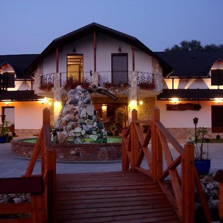 Pension La Taticu Sacalaseni Exterior photo