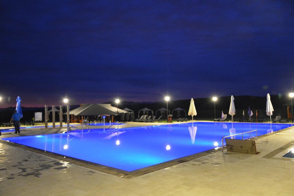 Pension La Taticu Sacalaseni Exterior photo