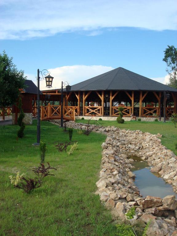 Pension La Taticu Sacalaseni Exterior photo